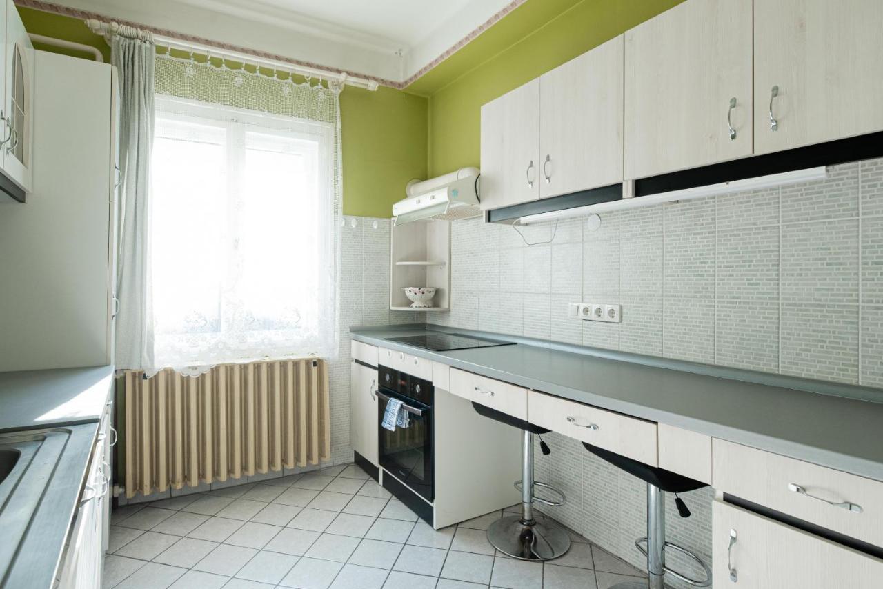 Vadkacsa Apartmanhaz Medencevel Zamardi Ngoại thất bức ảnh
