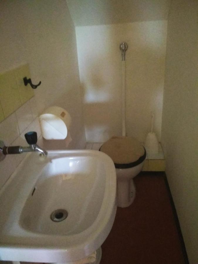 Vadkacsa Apartmanhaz Medencevel Zamardi Ngoại thất bức ảnh