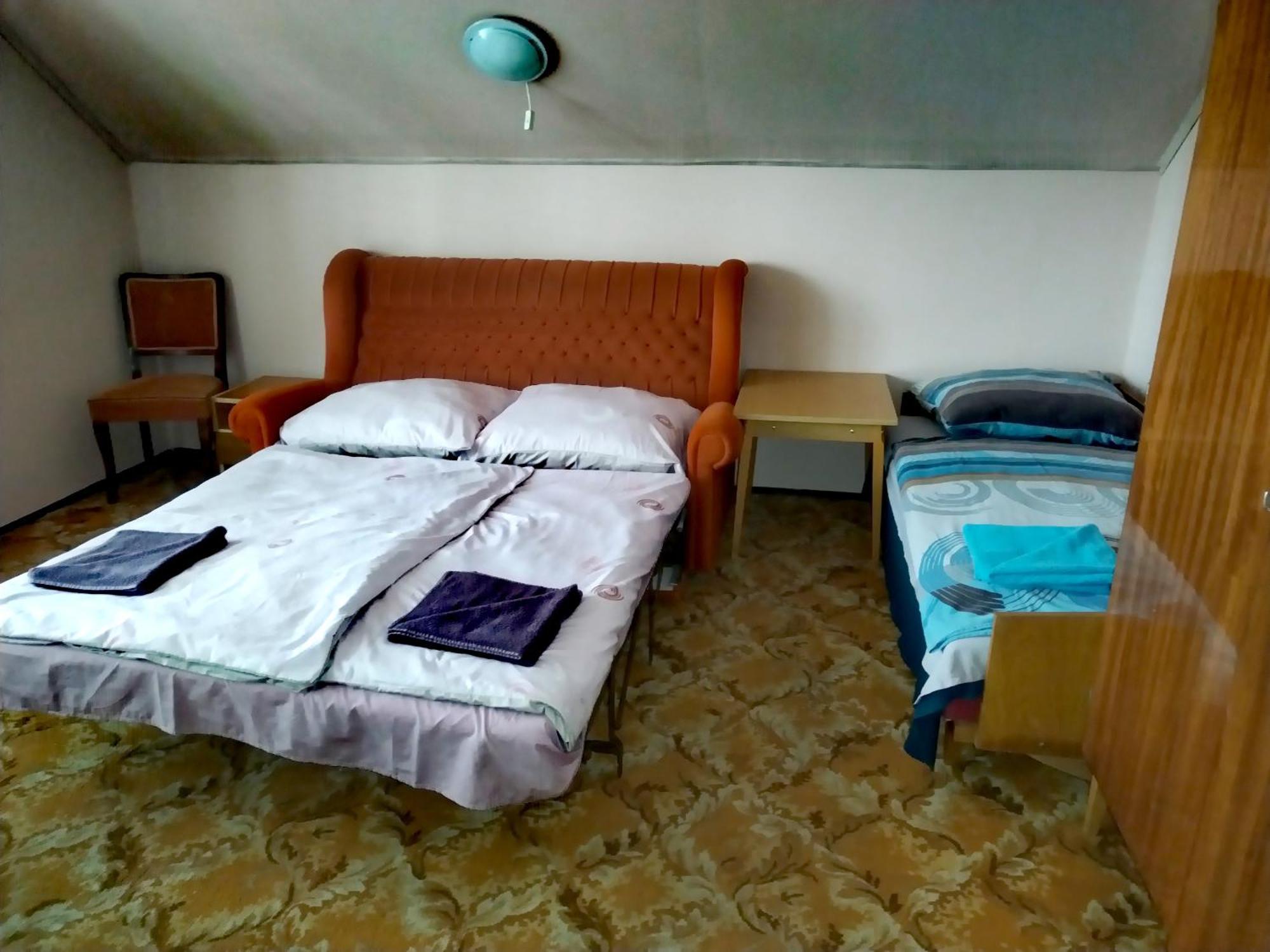 Vadkacsa Apartmanhaz Medencevel Zamardi Ngoại thất bức ảnh