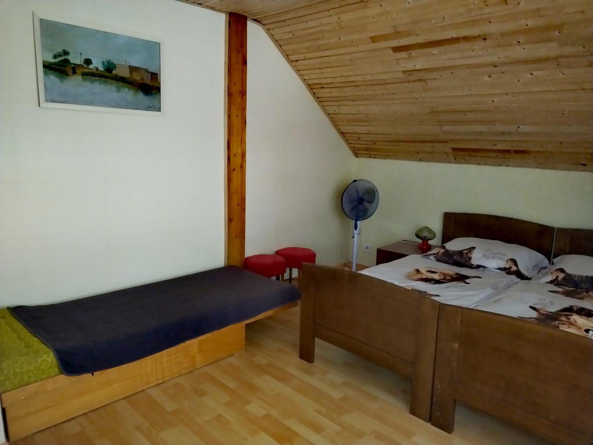 Vadkacsa Apartmanhaz Medencevel Zamardi Ngoại thất bức ảnh