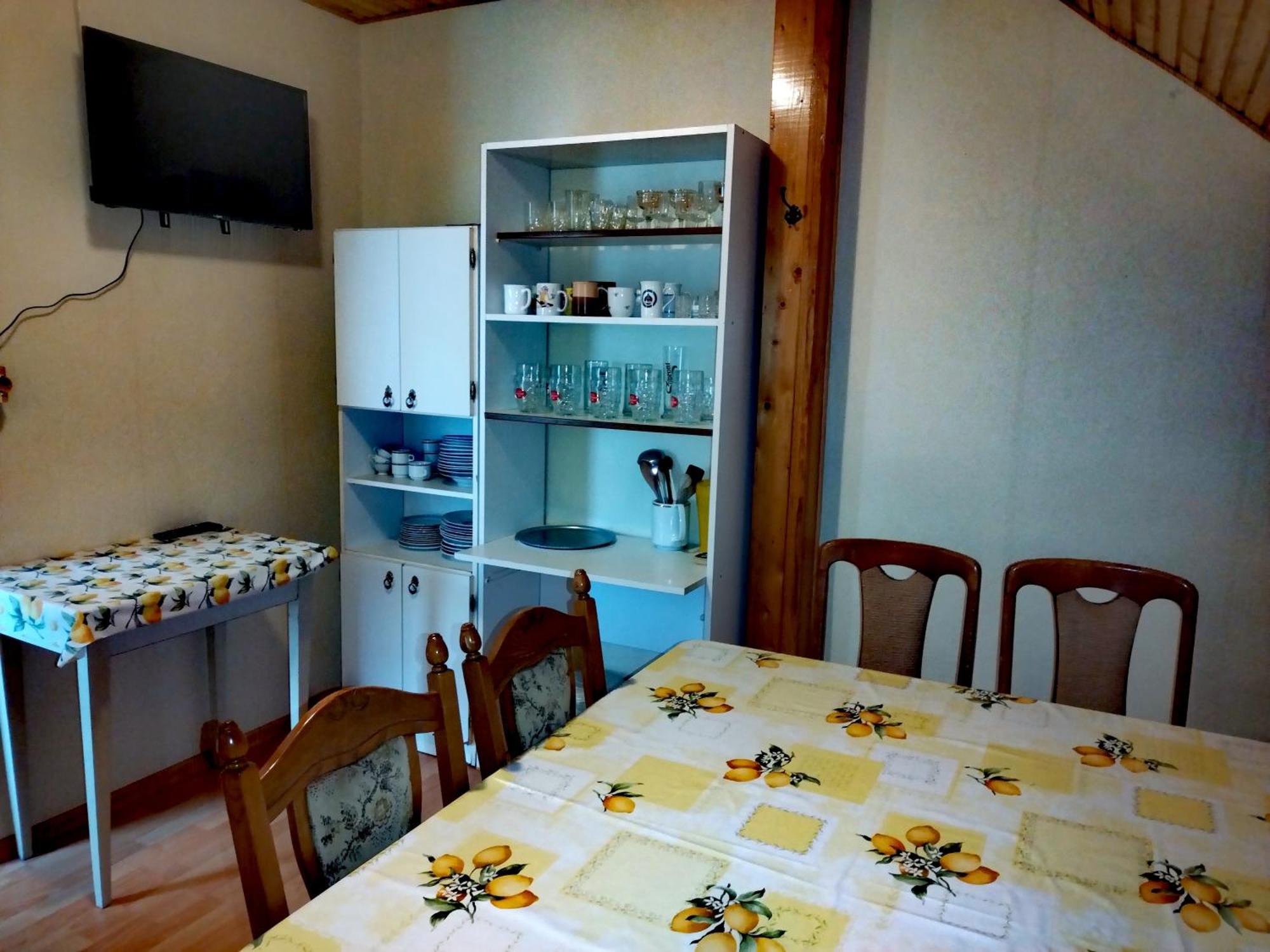 Vadkacsa Apartmanhaz Medencevel Zamardi Ngoại thất bức ảnh